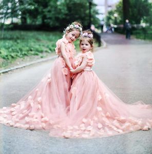 ピンクの花の女の子のドレス3 dの花のアップリケジュエルネックノースリーブかわいい女の子Pageantのドレス