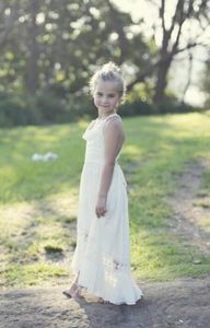 Country Style Boho Flower Girl Dresses Beach Wedding Party Spaghetti Straps Criss Cross Back Lace Chiffon Bohemian Kids Formal Gowns