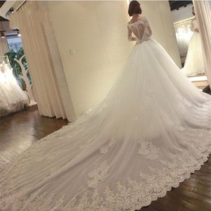 Luxury Lace Wedding Dresses with Detachable Train 2018 Heart-shaped back buttons Long Sleeve Sweetheart Beaded Appliques Bridal Dress Gown