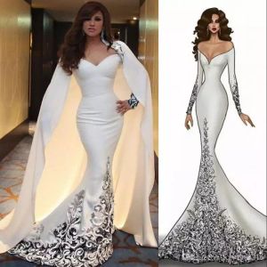 Myriam Fares Dubai Arabisches Promi-Kleid, abnehmbares Cape, schulterfrei, lange Ärmel, Perlenapplikation, Meerjungfrau, Abendkleid, modisches Ballkleid