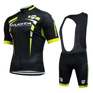 Kuota Drużyna Kolarstwo Krótkie Rękawy Jersey Szorty BIB Zestawy New Arrival Mężczyźni Oddychająca Odzież Rowerowa Lato MTB Rower Nosić U40743