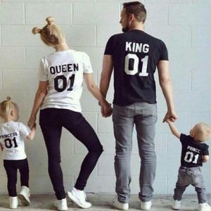 Family Matching T Shirt Dad Mother Daughter Son Outfits Baby T Shirts Tees King 07 Queen Prince Princess Newborn Plus Size Tops