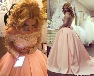 Peach Off the shoulder Long Evening dresses Formal Gowns Cheap Designer Sparkly Lace Applique Satin Red Carpet Celebrity Prom Dress Sexy