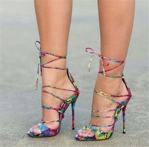 Mulheres coloridas New Snakeskin Fashion Crossppy Salto fino Lace sexy Up Mix Colors Straps Gladiator Sandals Dress Sho