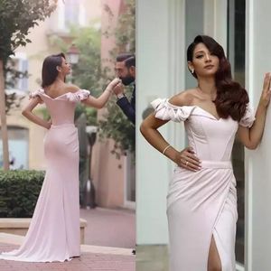 Elegancki 2018 Light Pink Off The Ramię Mermaid Prom Dresses Long Sexy Side Split Formalne Dresses Party Evening Wear Custom Made En1059