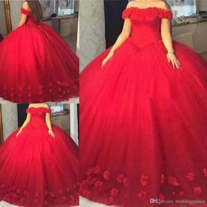 赤いボールガウンQuinceaneraのドレスオフ肩の手作りの花のウエディングドレスフォーマルガウンヴェスディドデQuinceañeraSweet 15