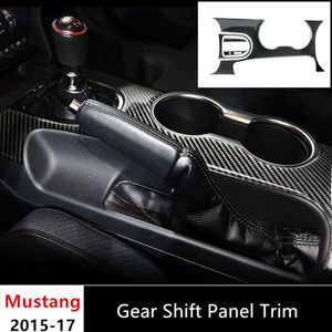 Carbon Fiber Center Console Gear Shift Panel Cover Trim Inredning För Ford Mustang 2015-2017 Vattenkopphållare Ram Dekoration