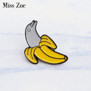 Miss Zoe Banaan Dolfijn E-Mail-Pins Obst und Broschen Geschenk für Kinder Freunde Grappige Pins Abzeichen Knop Revers Pin für Kleidung Kappe aus Gold