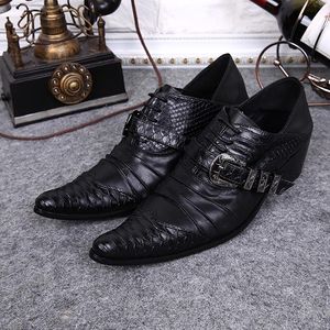 Zapatos Hombre Moda Scarpe da uomo personalità della moda abiti da lavoro scarpe di pelle a punta piedi piatti scarpe basse da uomo EU38-46