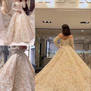 Champagne Long Sleeve Plus Size Wedding Dresses Sexy Off Shoulder Sweep Train Bridal Gowns 2018 Ball Gown Wedding Dress