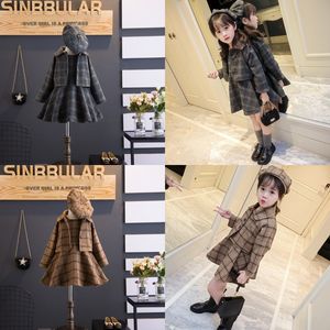 Coreano Roupas Infantis Ins Girl Outono E Inverno De Lã Colete Saia Casaco Solto Beret Outfits Terno de Três Peças