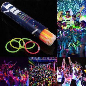 Bastoncini luminosi da 20 cm Bracciali Collane Rave Neon Multi colore Lampeggiante Stick Fiesta Concert Dance Prom Festival Accessori per feste