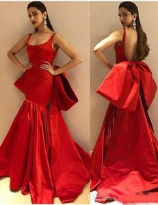 2019年の赤いウエディングのドレスの大きな弓スクープネックセクシーな背中のサテンマーメイドイブニングドレスパーティー習慣メイドの女の子のページェントドレス