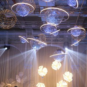 Ny ankomst Shine LED Flash Star Ball Wedding Showcase Dekoration Space Planet Hängande prydnad Ljuskrona Gratis frakt