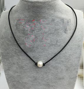 Schwarzer Leder Perlenschmuck, eine große Perle Choker Halskette, weiße Süßwasserperlen Halskette, Geburtstag Hochzeit Frauen Geschenk Schmuck, 2018N8