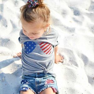 ファッション7月のベビー服の女の子子供服メガネTシャツDenim Shortsセット2個の衣装幼児キッズ服セットA9575