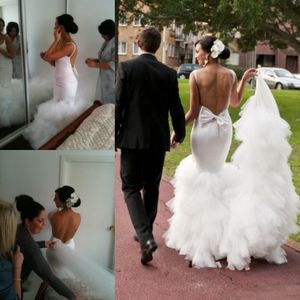 Sexig Backless Mermaid Bröllopsklänningar Big Bow On Back Tulle Tiered Long Train Beach Bridal Gowns Custom Made Simple Wedding Vestidos