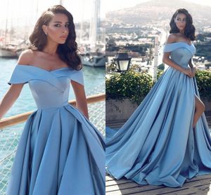 Niebieski Off The Ramię Sukienki Ruffles Satin Side Split Saudyjskie Suknie Wieczorowe Formalne Dresses Plus Size Lato Jesień