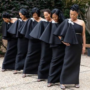 Dubai Fashion Black Bridesmaids Платья шикарные Одно плечевые Бисером Sash Maid of Change Plass Sexy 1/2 Свадебное платье с длинным рукавом.