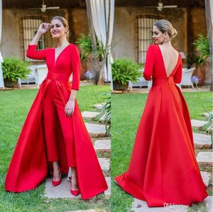 Krikor Jabotian Elegante rote Jumpsuit-Abendkleider mit abnehmbarer Schleppe, V-Ausschnitt, rückenfreie Abendkleider, langärmliges Partykleid, Ballkleider