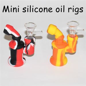 Yeni Varış Mini Çok Silikon Su Borusu Cam Bongs Cam Su Borusu Seçim Için 10 Renkler Mini Bubbler Rigs Dabber Araçları Ücretsiz DHL