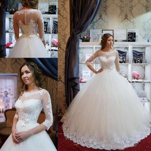 2018 Lace Bröllopsklänningar Bollklack Juvel 1/2 Ärm Golv Längd Bröllopklänningar med Lace Applique Plus Storlek Bröllopsklänning
