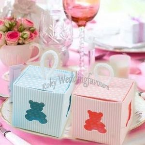 ingrosso Teddy Doccia Favori Orso-100pcs x5x5cm Little Teddy Bear Square Bomboniere Battesimo Party Candy Box Battesimo Baby Shower Kid Birthday Party Package