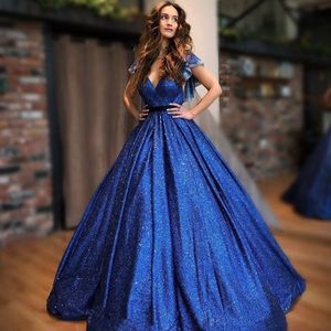 Sparkly Royal Blue Prom Dresses Fashion Sequined Deep V-Neck Kortärmad Party Dress Charmig Ball Gown Quinceanera Klänningar Billiga Klänning