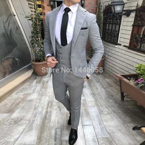 Billiga och fina Notch Lapel Grey One Button Groom Tuxedos Män Passar Bröllop / Prom / Middag Bästa Man Blazer (Jacka + Byxor + Tie + Vest)