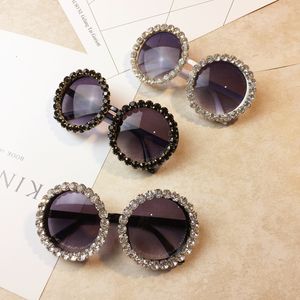 Übergroße Sonnenbrille Frauen Runde Vintage Luxus Strass Gläser Damen Sonnenbrille Weibliche Sonnenbrille Oculos De Sol