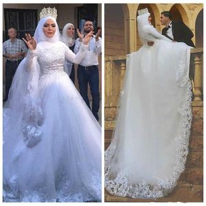 Piękna wysoka szyja Suknie ślubne Muldim powiedział Mhamad Lace Aplikacje Koraliki Tulle Ball African Vestido De Novia Suknia Bridal Plus Size Arabski