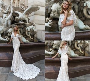 2018 Crystal Design Mermaid Bröllopsklänningar Deep V Neck Sweep Train Lace Tulle Appliques Bell Sleeve Country Bridal Dress Vestido de Novia