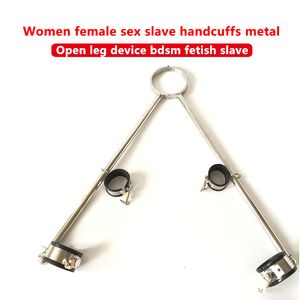 Sexspielzeug, Bdsm-Kragen, Bdsm-Bondage, erwachsene Frauen, Sklavin, Handschellen, Metall, offenes Beingerät