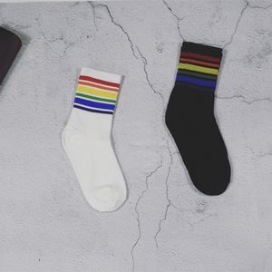 Calzini alla moda con cinturino arcobaleno Calze a calzino in cotone bianco nero per donna Uomo regalo di Natale