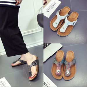 Designer di marca-Donne Slip on Infradito Pantofole in sughero da spiaggia Sandali casual Paillettes Scivoli Doppia fibbia Zoccoli Scarpe basse per ragazza