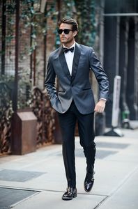 Ciemnoniebieskie Formalne Męskie Garnitury Ślub Tuxedos Najlepszy człowiek Garnitur Blazer Czarny Satyn Slim Fit Suit Costom Made Casual Garnitury 2 Piece Jacket + Spodnie