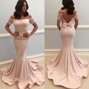 2019 Fit Mermaid Prom Dresses Długie Formalne Wieczorowe Party Suknie Spaghetti Pasek z ramienia Krótkie koronki Rękawy Prom Suknie z kokardą