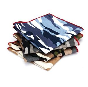 Suites de luxo camuflagem impressão de bolso quadrado 25 cm * 25cm homens de algodão homens lenços de toalha de peito ladies clássico hanky hankies