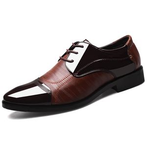 Skórzane buty do patentów Buty męskie Włoskie eleganckie buty dla mężczyzn Sapato Oxford Masculino Zapatos Formales de Hombre Sepatu Pria Chaussure