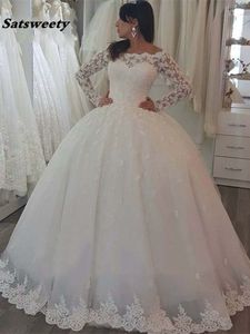 Charming Plus Size Arabic Nigerian Wedding Dresses Beading Lace Long Sleeves Tulle Ruffles Ball Gown Bridal Gowns
