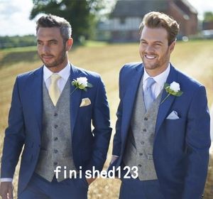 Smoking dello sposo di alta qualità One Button Blu risvolto risvolto Groomsmen Wedding Mens Blazer Abiti da festa (giacca + pantaloni + gilet + cravatta) J665