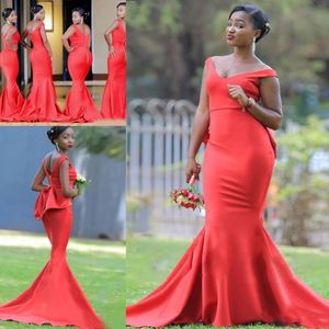 Plus Size Mermaid Long Bridesmaid Dresses with Peplum 2020 Off Shoulder African Outdoor Garden Wedding Guest Gowns