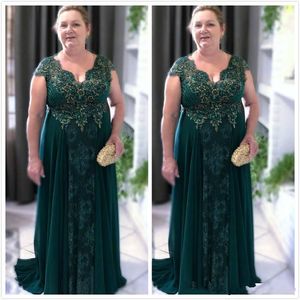 Hunter Green Plus Size Mother Of Bride Dresses Lace Beaded Crystals Mothers Dresses Chiffon Evening Dresses Formal Party Gowns Q44