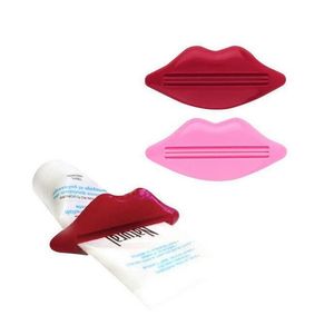 Heiße Neue Zahnpasta Tube Squeezer Sexy Hot Lip Kiss Badezimmer Tube Squeezer Spender Creme Squeezer Farbe Zufällig 93x42mm