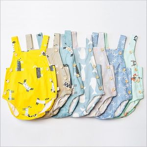 Baby rompers sommar jumpsuits pojke suspender casual onesies tecknad överaller bomull bodysuits barn designer klättra kläder passar outfits c6035