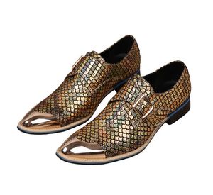 Luksusowy styl Gold Męska Biznes Prom Buty Prawdziwej Skóry Męską Sukienka Buty Ślubne Szpiczasty Toe Mężczyźni Mieszkania Mokasyny Buty EUR Siz: 38-46