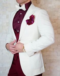 Yakışıklı Kabartma Groomsmen Çentik Yaka Damat Smokin Erkek Takım Elbise Düğün / Balo / Akşam Yemeği Best Man Blazer (Ceket + Pantolon + Kravat + Yelek) 167