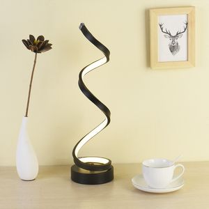 Modern simples simples quarto de cabeceira luminárias de mesa LED lâmpada de mesa proteja os EUA/plug plug ar arte decoração metal spiral mesa de mesa