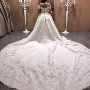 Luxury Satin Wedding Dresses Cathedral Train Sweetheart Off the Shoulder Exquisite Lace Appliques Bridal Gowns Plus Size Wedding Dress