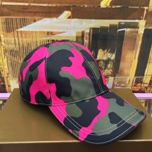 2019 Märkesdesigner Män Kvinnor Kepsar Kepsar West Dad Ball Cap Letter Cap Coloring hattar hattar för man Kvinnor med låda och dammväska